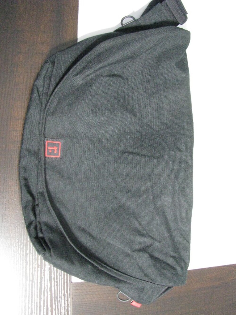 Rickshaw Zero Messenger Bag – Medium – Black – Made in USA